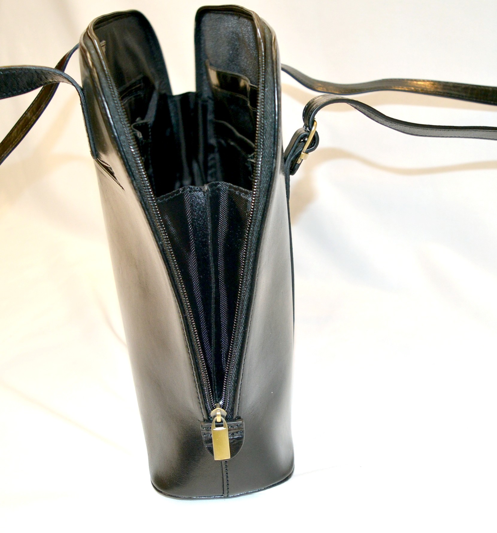 Dámská kožená kabelka Oswaldo Conti